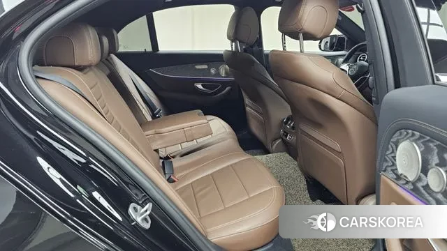 Mercedes-Benz E-Class W213 2022 Черный из Кореи, фото 3