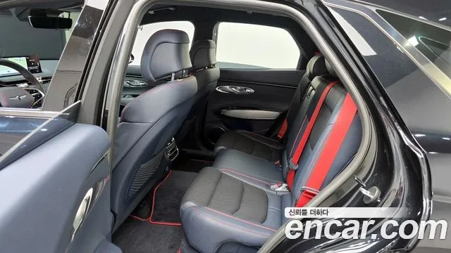 Genesis GV70 2021 Черный из Кореи, фото 3