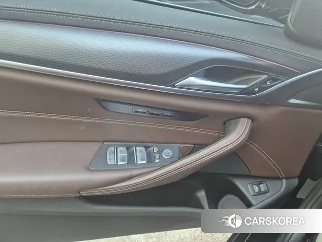 BMW 5 Series (G30) 2022 Синий из Кореи, фото 3