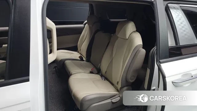 Kia Carnival 4th generation 2023 Белый из Кореи, фото 3
