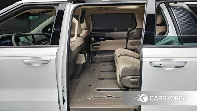 Kia Carnival 4th generation 2023 Белый из Кореи, фото 3