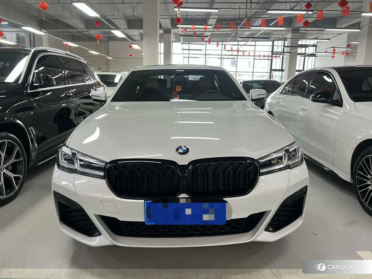 BMW 5 series 2020 Белый из Китая, фото 3
