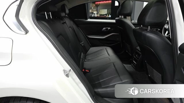 BMW 3 Series (G20) 2019 Белый из Кореи, фото 3