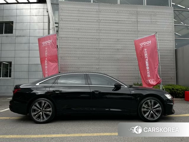 Audi A6L 2022 Черный из Китая, фото 3