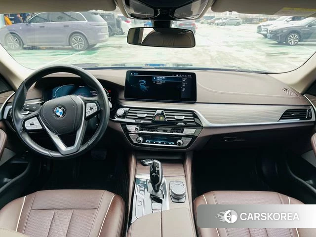 BMW 5 series PHEV id 4210303 из Китая 3