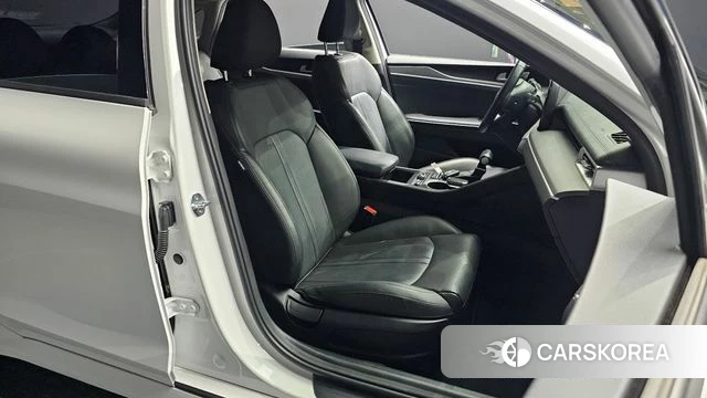 Kia K5 3rd generation 2022 Белый из Кореи, фото 3