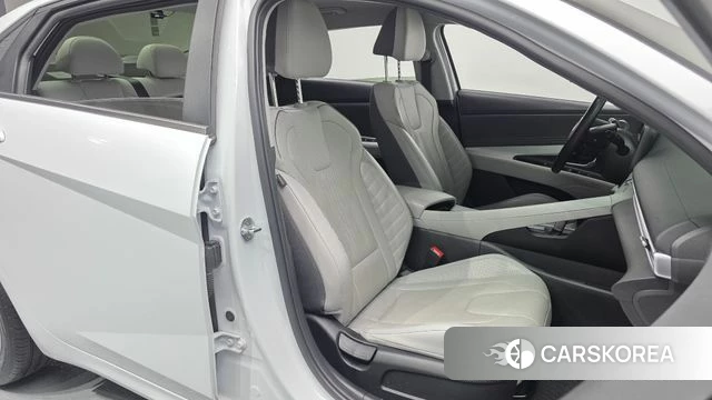 Hyundai Avante Hybrid (CN7) 2020 Белый из Кореи, фото 3