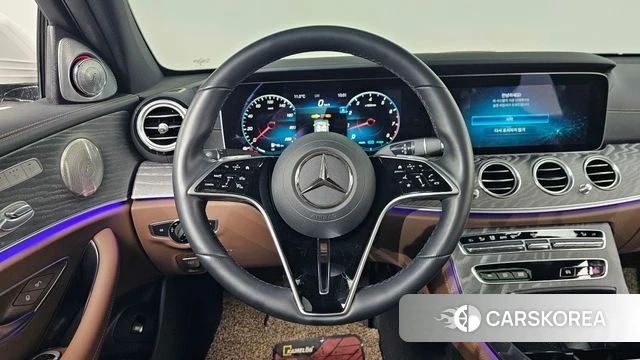 Mercedes-Benz E-Class W213 2022 Белый из Кореи, фото 3