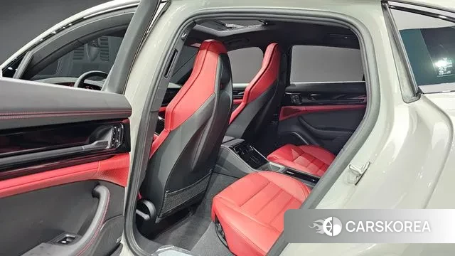 Porsche Panamera (972) 2025 Серебристо-серый из Кореи, фото 3