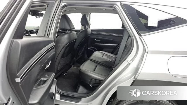 Hyundai Tucson (NX4) 2023 Серебристо-серый из Кореи, фото 3