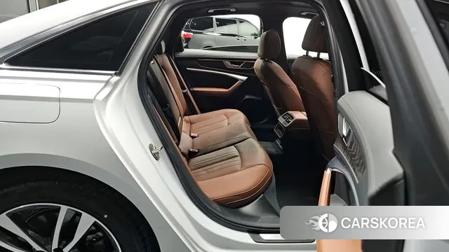 Audi A6 (C8) 2022 Белый из Кореи, фото 3