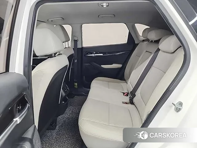 Kia Seltos 2021 Белый из Кореи, фото 3