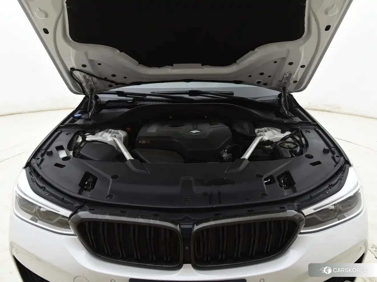 BMW 6 series GT 2019 Белый из Китая, фото 3