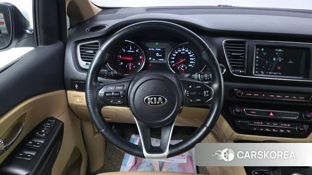 Kia The New Carnival 2018 Белый из Кореи, фото 3