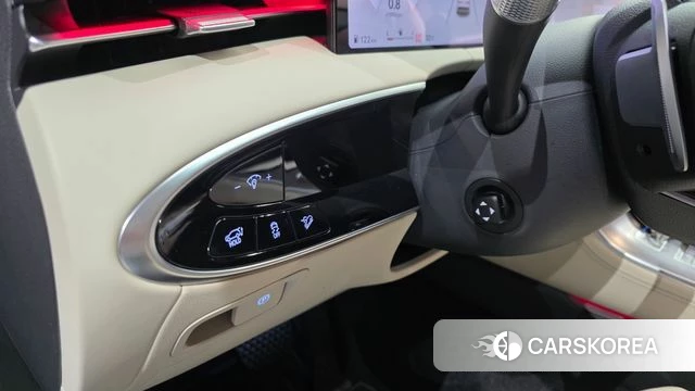 Genesis GV70 2024 Белый из Кореи, фото 3