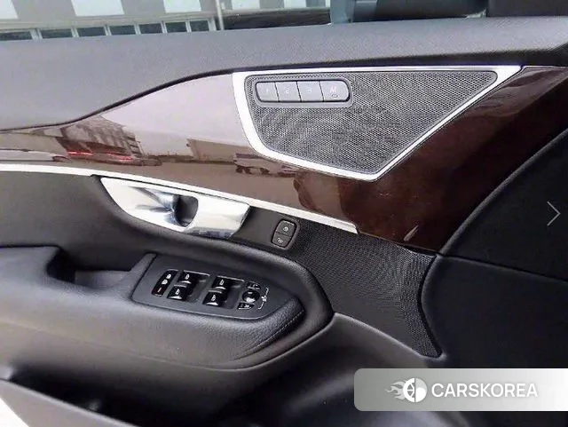 Volvo XC90 second Generation 2018 Серый из Кореи, фото 3