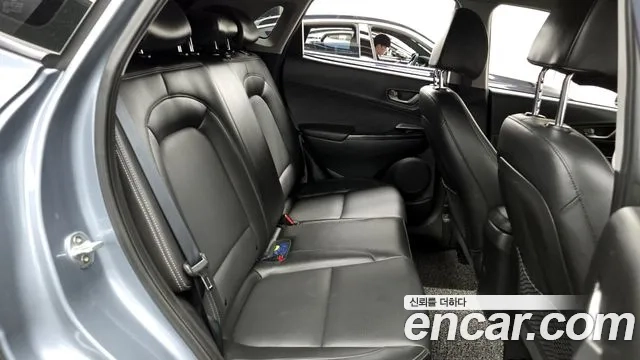 Hyundai Kona 2019 Светло-серебряный цвет из Кореи, фото 3