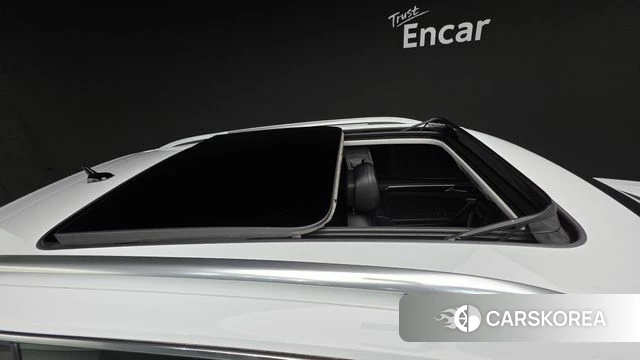 Volkswagen Tiguan second Generation 2023 Белый из Кореи, фото 3