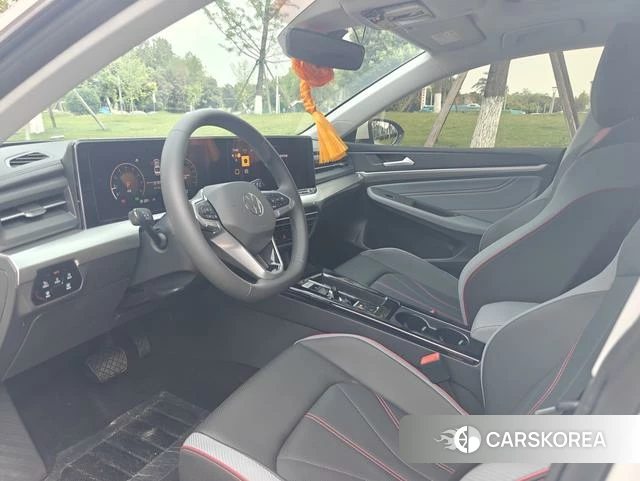 Volkswagen Lingdu 2025 Белый из Китая, фото 3