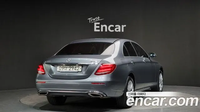 Mercedes-Benz E-Class W213 2018 Серый из Кореи, фото 3