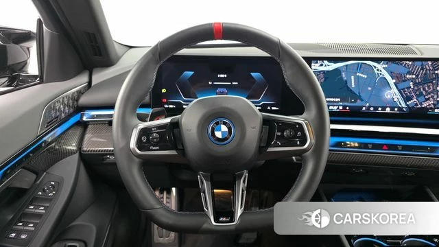 BMW i5 (G60) 2023 Черный из Кореи, фото 3