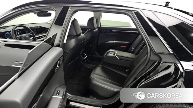 Hyundai Grandeur Hybrid (GN7) 2023 Черный из Кореи, фото 3