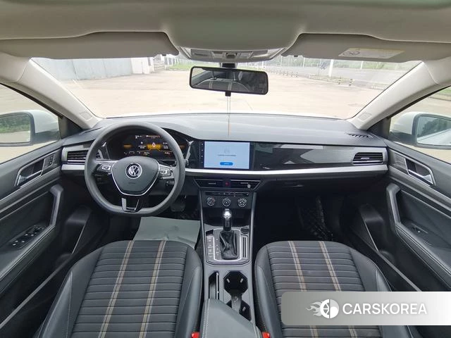 Volkswagen Lavida 2022 Белый из Китая, фото 3
