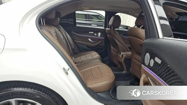 Mercedes-Benz E-Class W213 2019 Белый из Кореи, фото 3