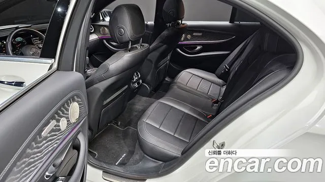 Mercedes-Benz E-Class W213 2022 Белый из Кореи, фото 3