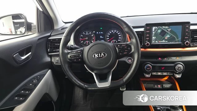 Kia Stonic 2019 Белый из Кореи, фото 3