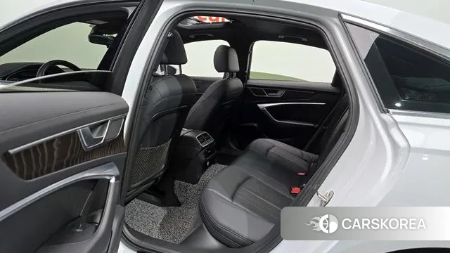 Audi A6 (C8) 2019 Белый из Кореи, фото 3