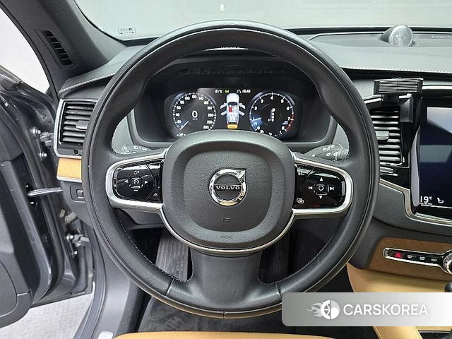 Volvo XC90 second Generation 2019 Серый из Кореи, фото 3