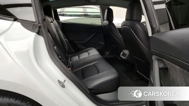 Tesla Model 3 2022 Белый из Кореи, фото 3