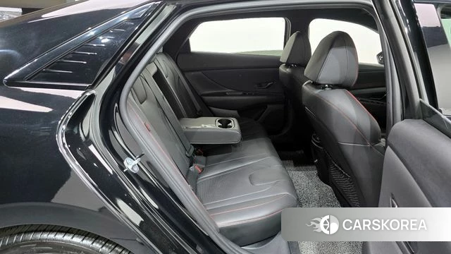 Hyundai The New Avante (CN7) 2024 Черный из Кореи, фото 3