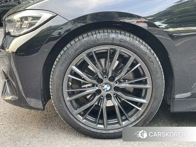 BMW 3 series 2021 Черный из Китая, фото 3