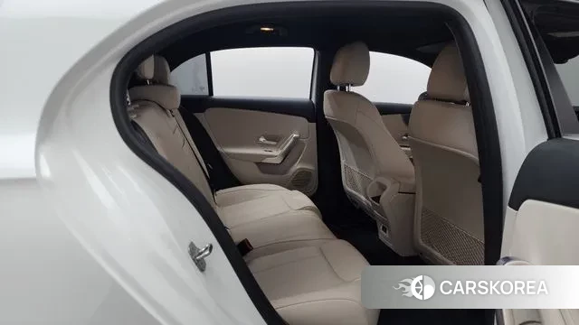 Mercedes-Benz A-Class W177 2025 Белый из Кореи, фото 3