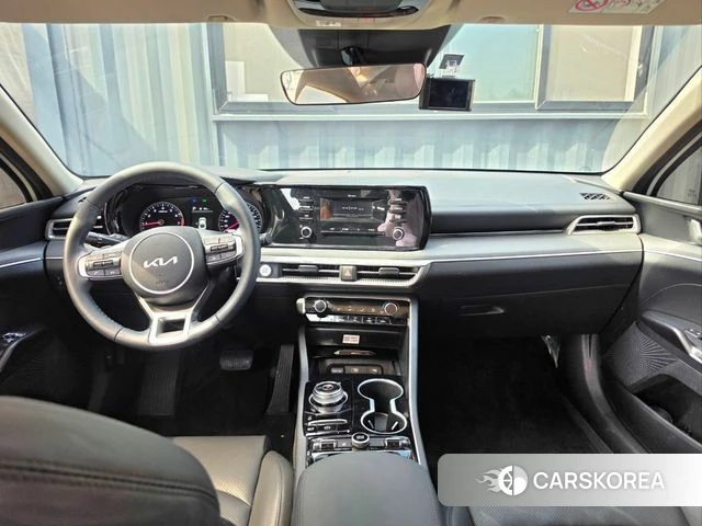 Kia K5 3rd generation 2023 Белый из Кореи, фото 3