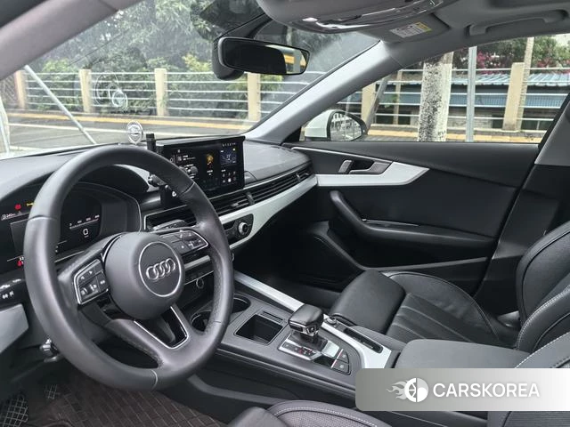 Audi A4L 2024 Белый из Китая, фото 3