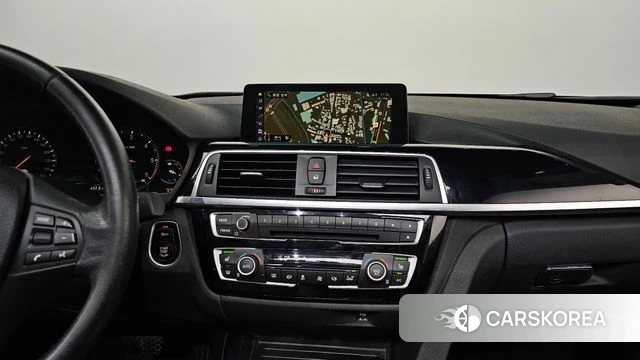 BMW 3 Series (F30) 2018 Белый из Кореи, фото 3