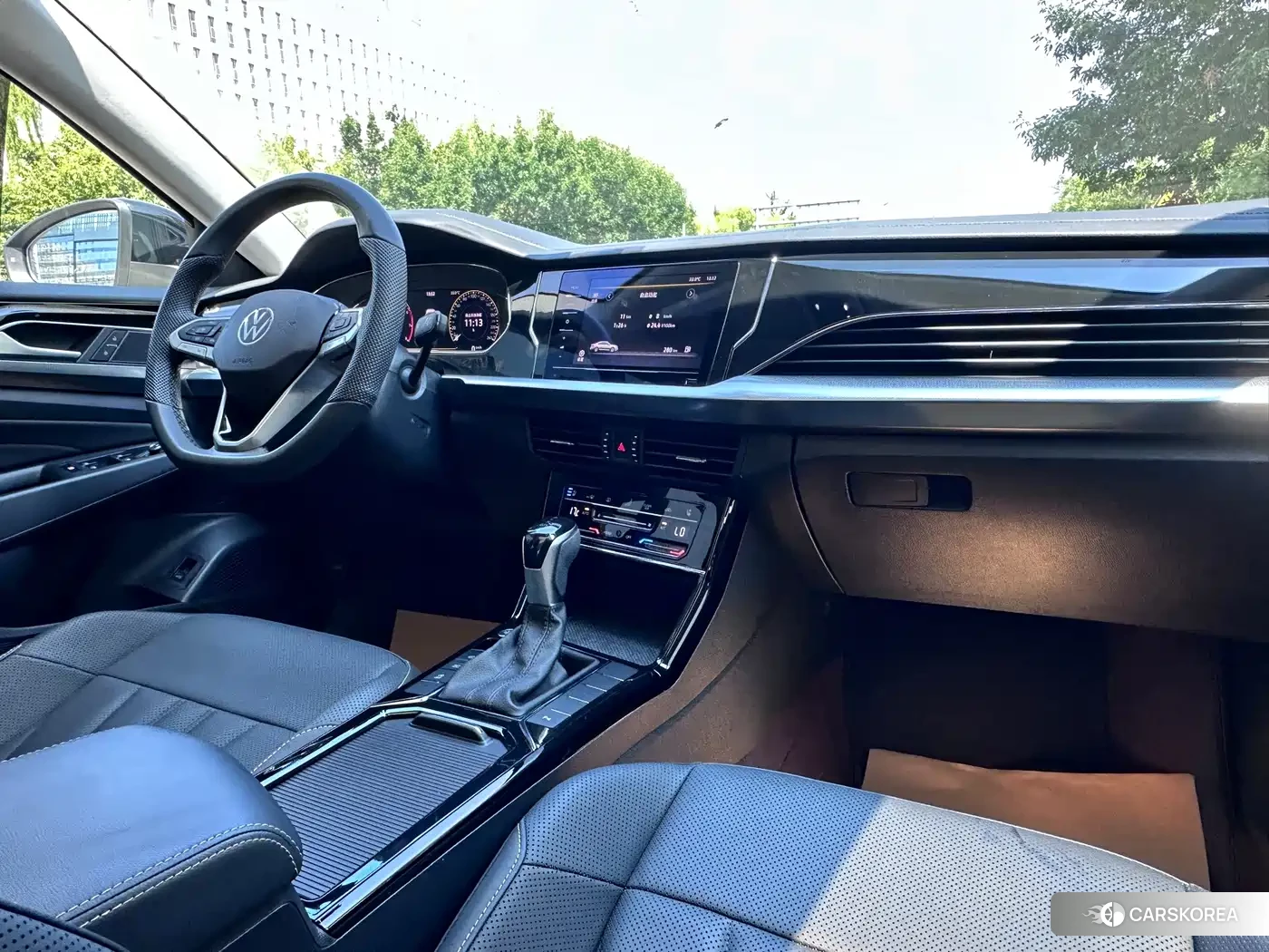 Volkswagen Passat 2025 Черный из Китая, фото 3