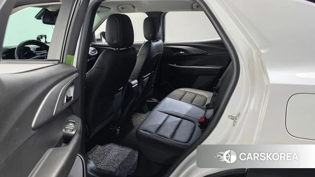 Chevrolet (GM Daewoo) Trailblazer 2022 Белый из Кореи, фото 3