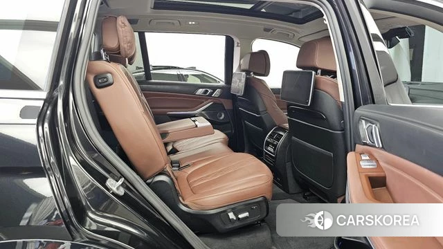 BMW X7 (G07) 2021 Черный из Кореи, фото 3