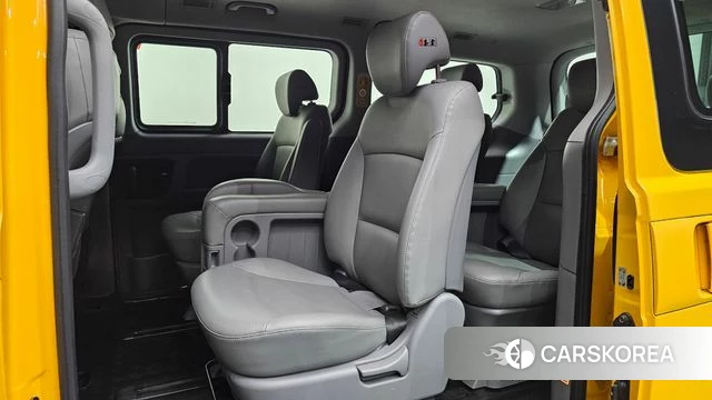 Hyundai The New Grand Starex 2019 Желтый из Кореи, фото 3