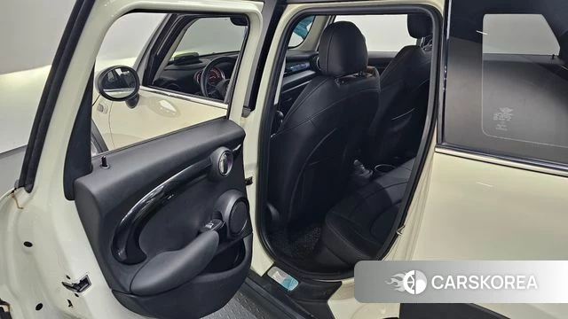 Mini Cooper 2018 Жемчужный цвет из Кореи, фото 3