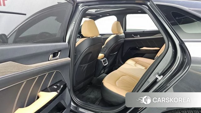 Kia K5 3rd generation 2023 Серый из Кореи, фото 3