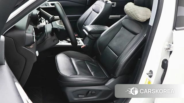 Ford Explorer 6th Generation 2022 Белый из Кореи, фото 3