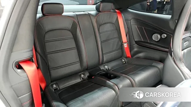 Mercedes-Benz C-Class W205 2018 Белый из Кореи, фото 3