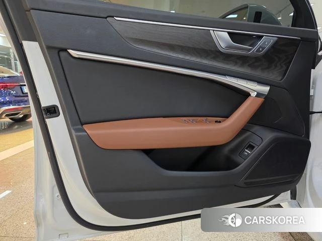 Audi A6 (C8) 2023 Белый из Кореи, фото 3