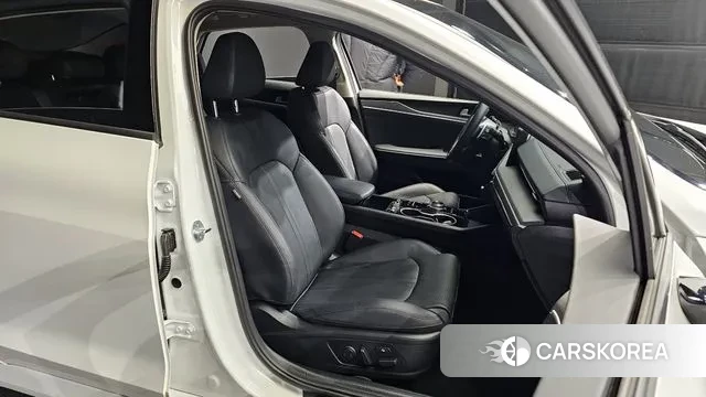 Kia The New K5 3rd generation 2024 Белый из Кореи, фото 3