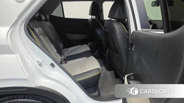 Hyundai Venue 2023 Белый из Кореи, фото 3